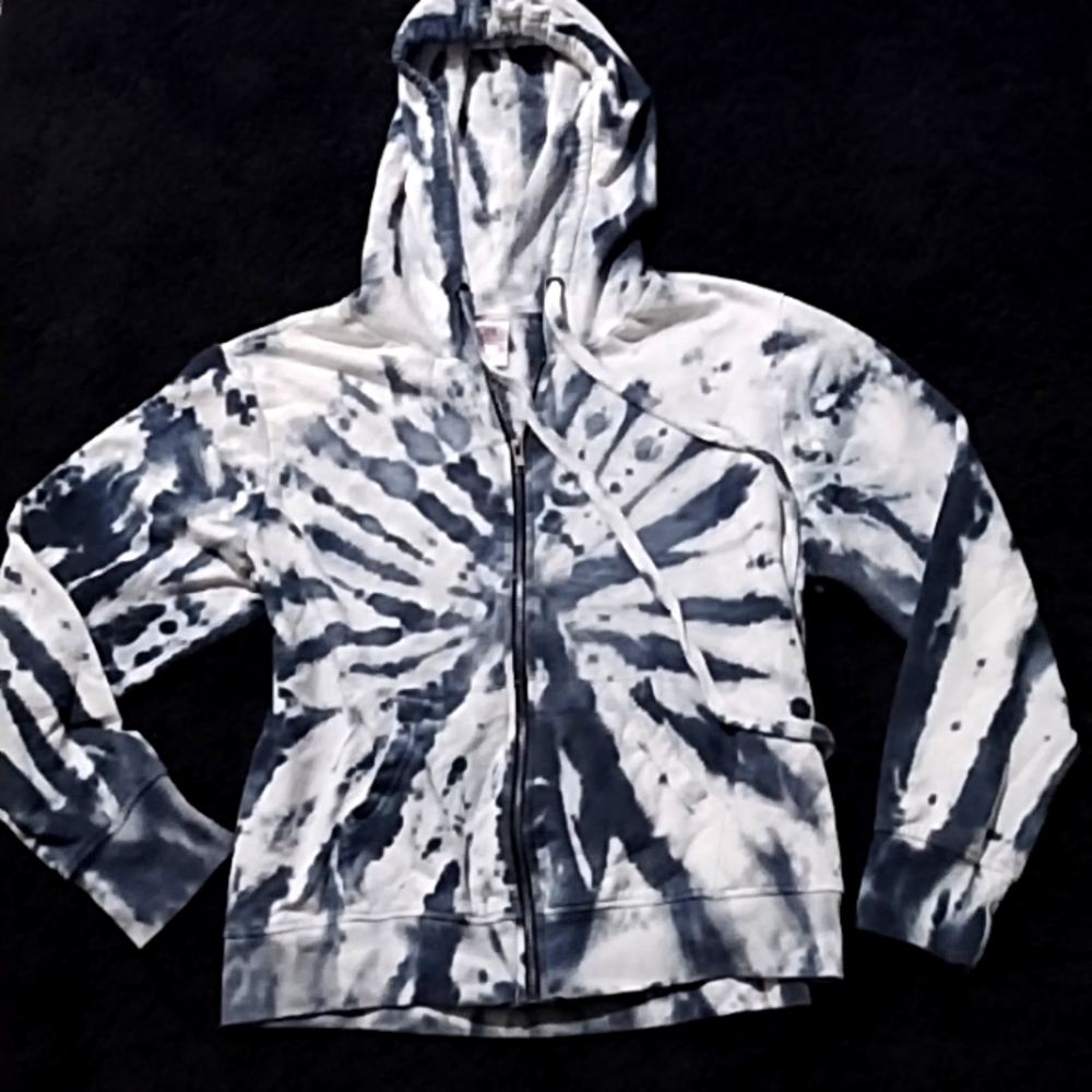 Women's tie dye hoodie
